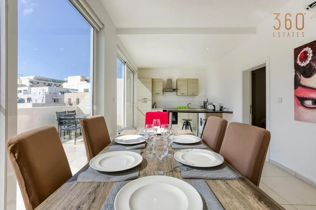 Bbq Area, 2Br Penthouse With Large Spaces & Wifi By 360 Estates Gzira Apartament