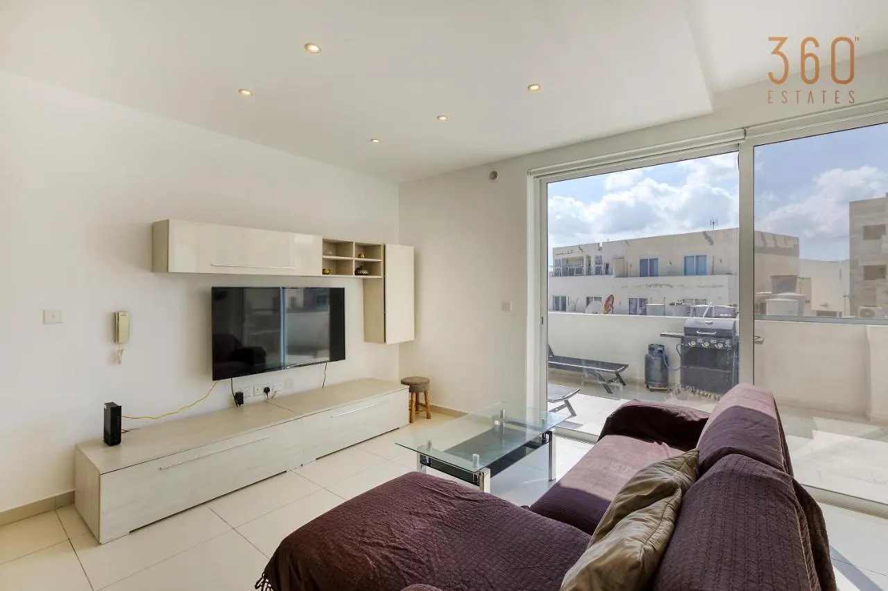 Bbq Area, 2Br Penthouse With Large Spaces & Wifi By 360 Estates Gzira Apartament