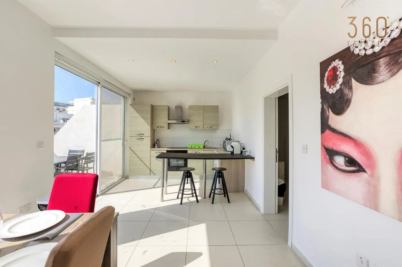 Bbq Area, 2Br Penthouse With Large Spaces & Wifi By 360 Estates Gzira Apartament